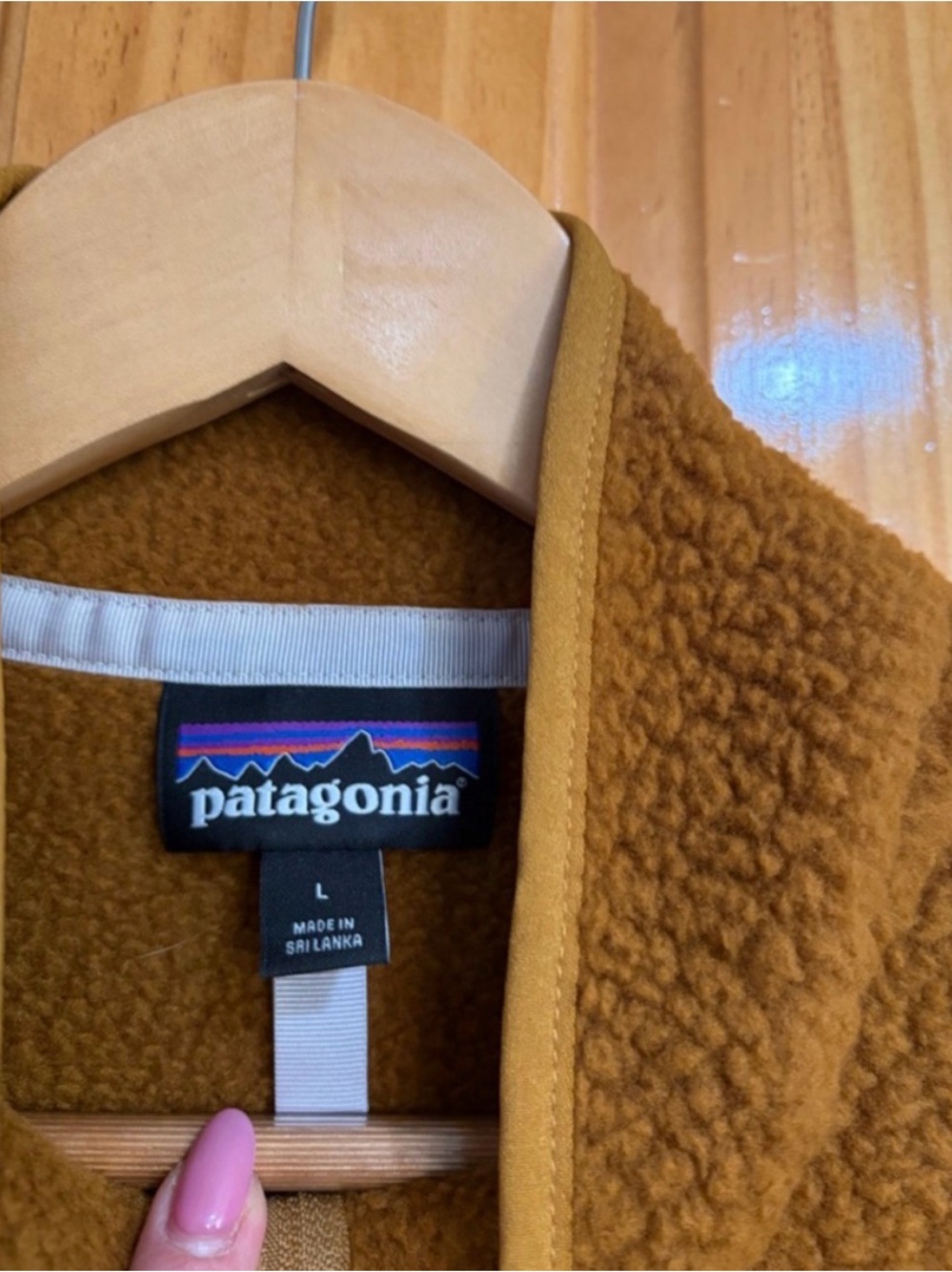 Patagonia Women's Brown Quarter-Zip Fleece Pullover - Picture 3 of 8
